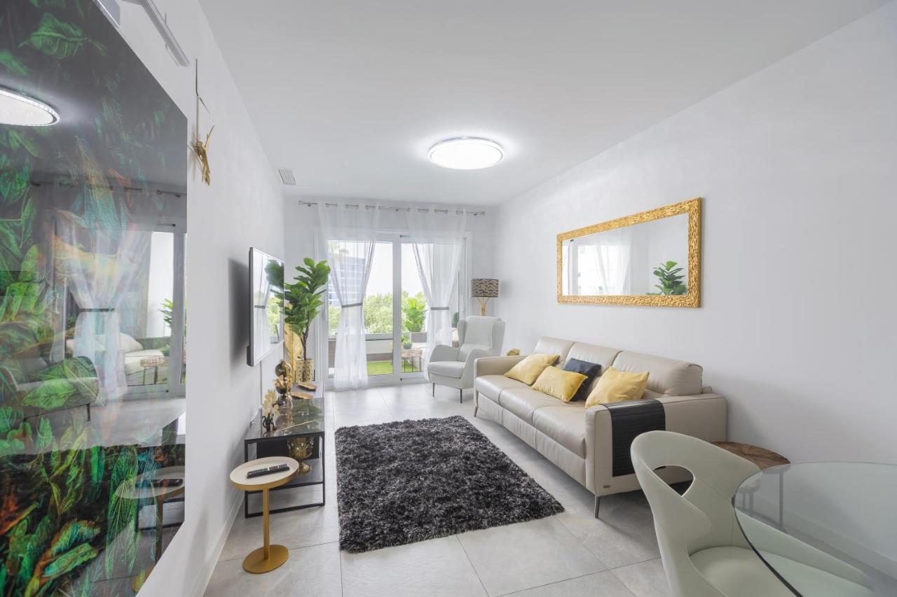 Marbella Luxury Brand New 2-Bedroom Apartment, 3 Min Walk To The Beach! Dış mekan fotoğraf